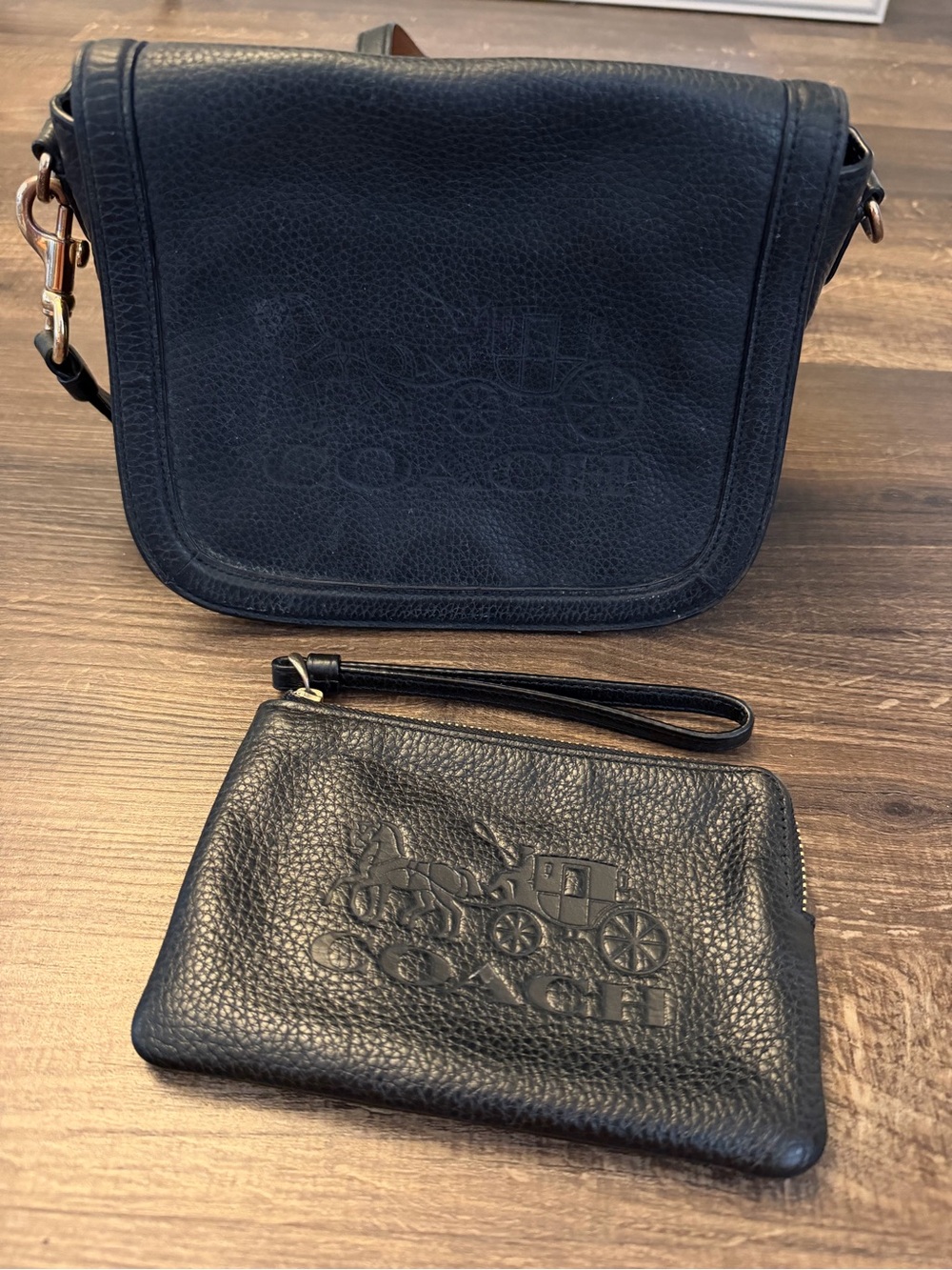 Coach C4058 Horse & Carriage Black Leather Saddle Crossbody + Wristlet Set